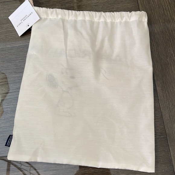 Snoopy Limited-Edition Plush Toy NWT & Dust Bag - Picture 11 of 14